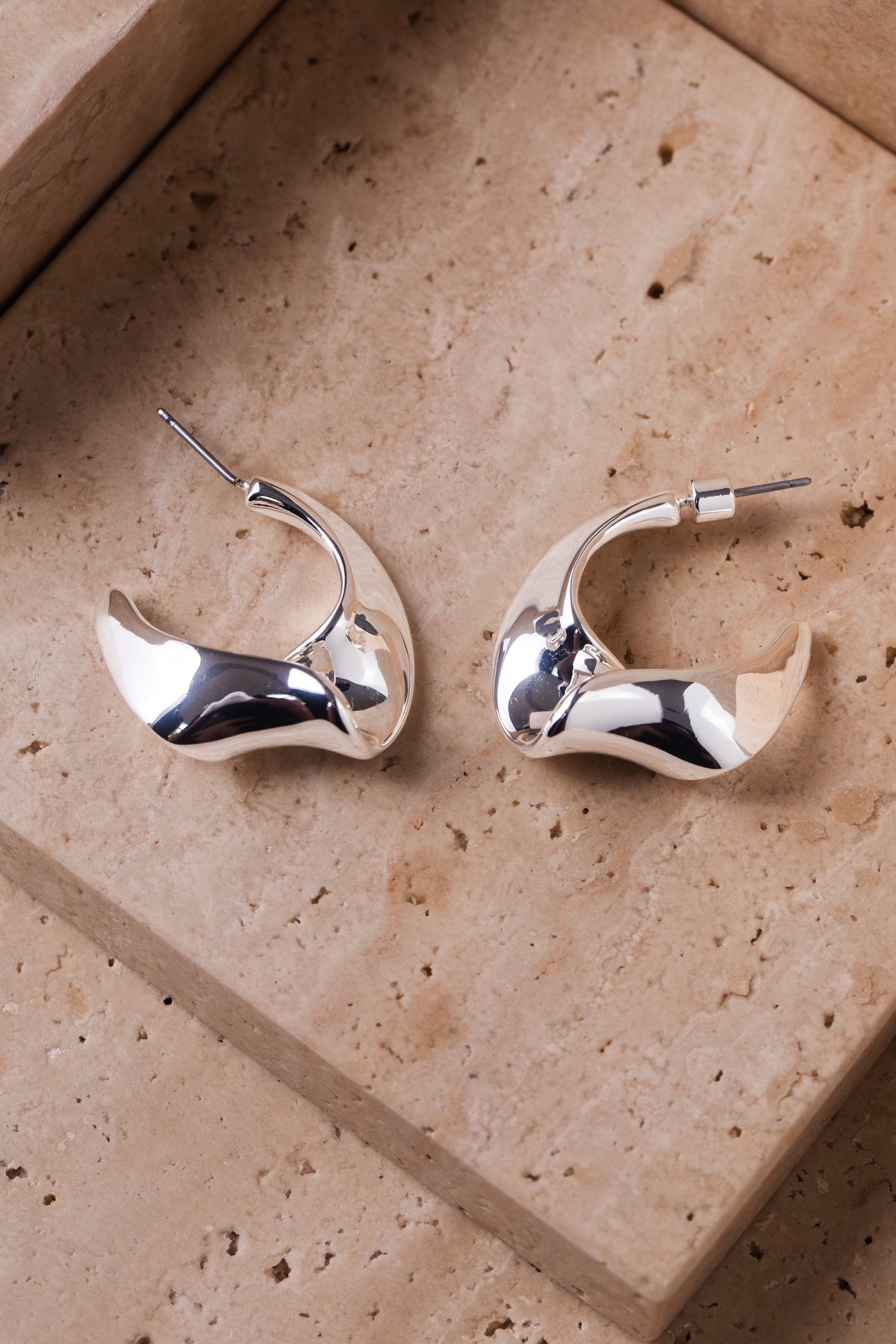 Abstract Twisted Hoops