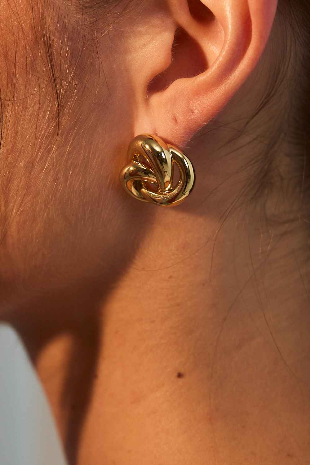 Classic Knot Stud