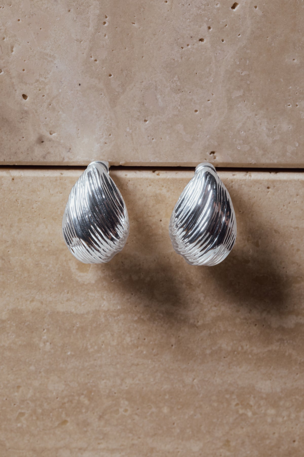Vintage Ribbed Earrings