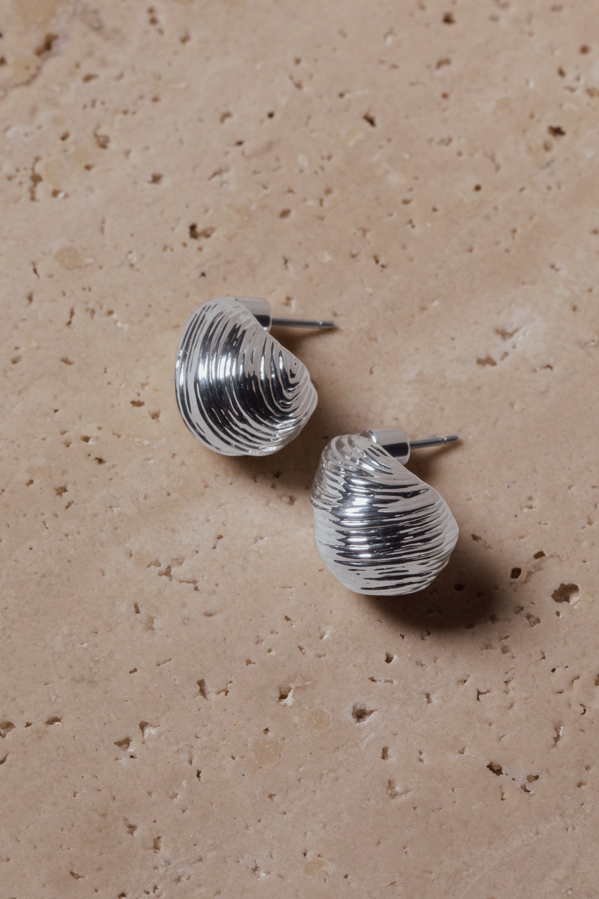 Vintage Ribbed Earrings