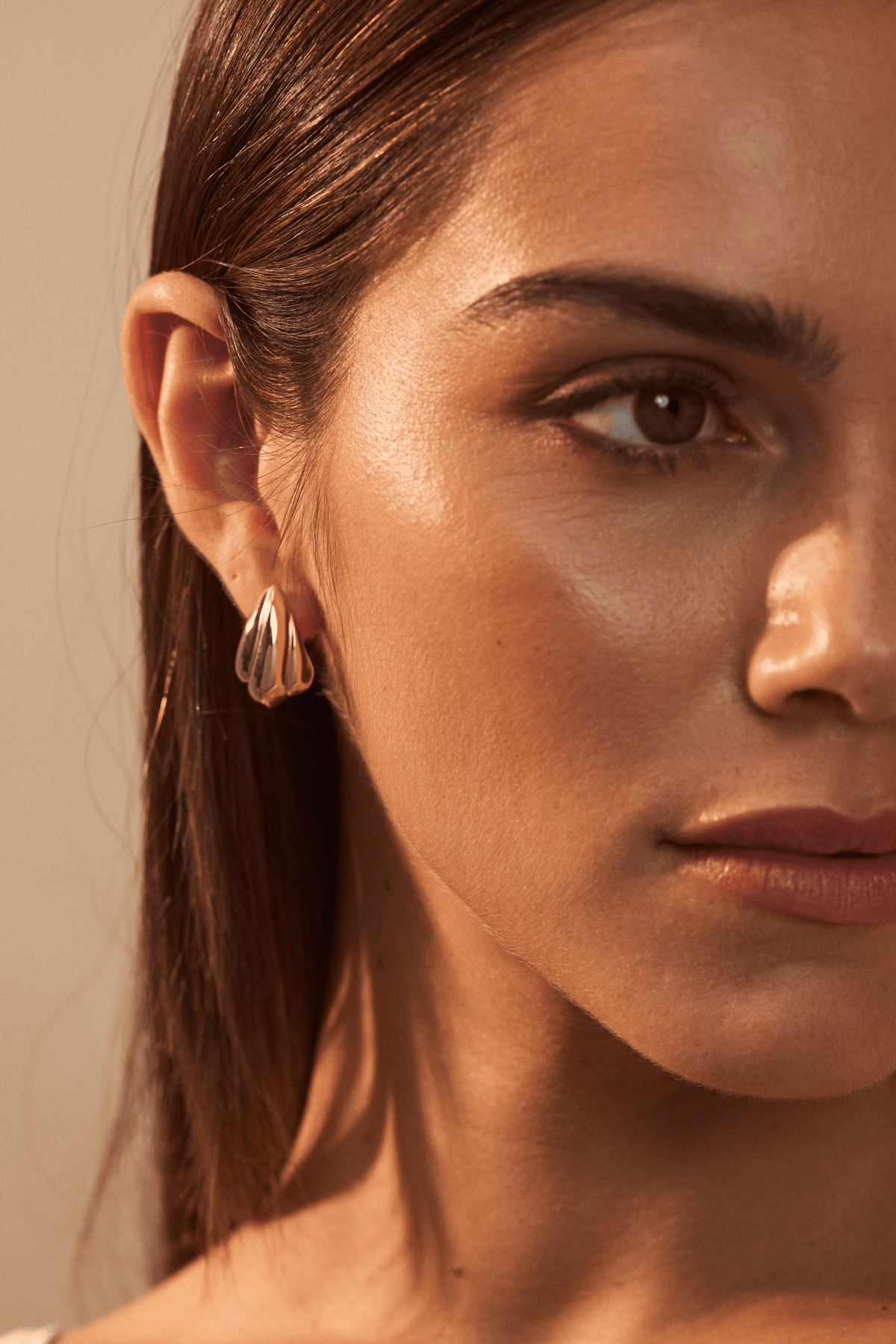 Ribbed Curved Hoops